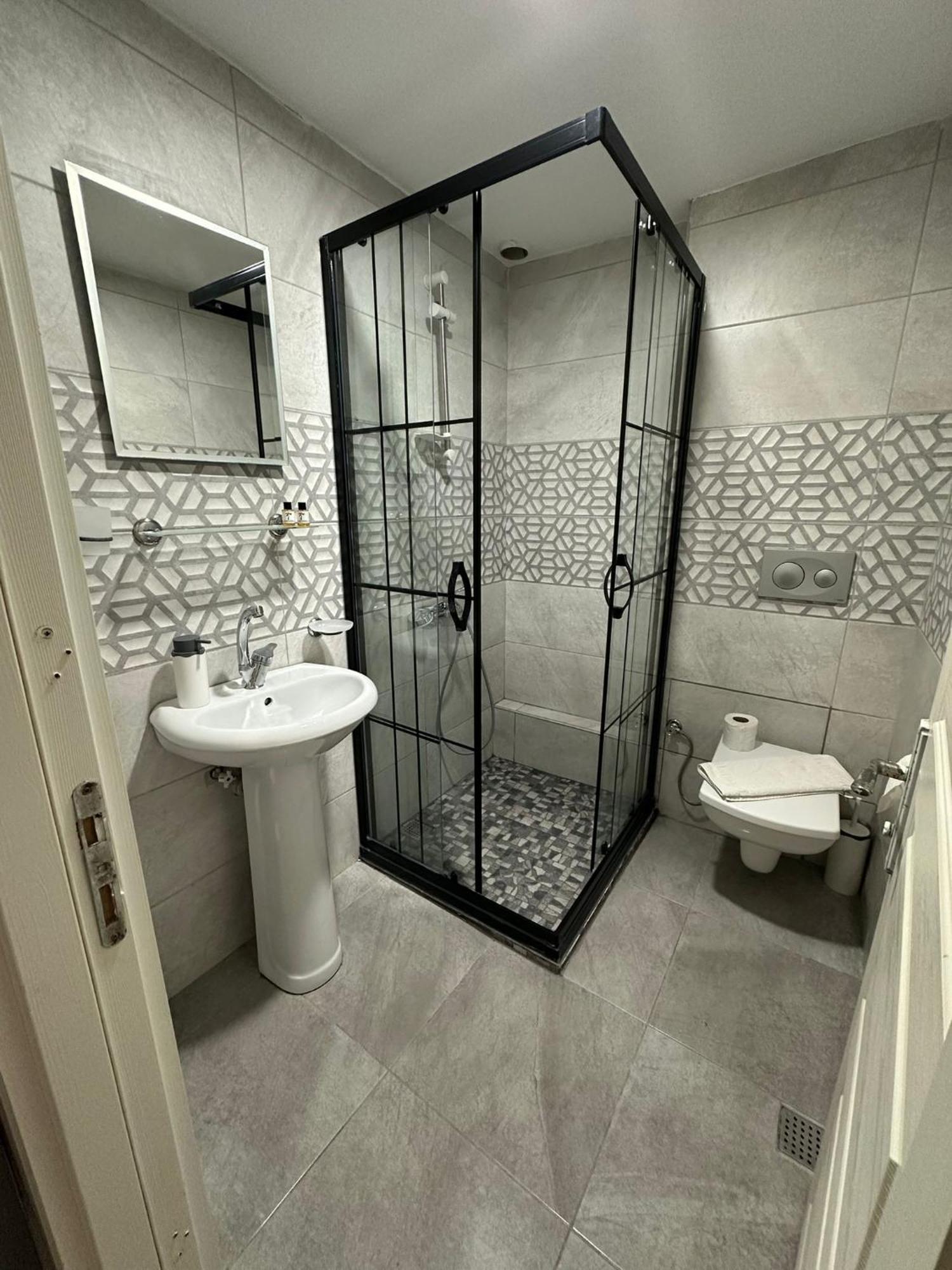 Hotel Estambul Ngoại thất bức ảnh
